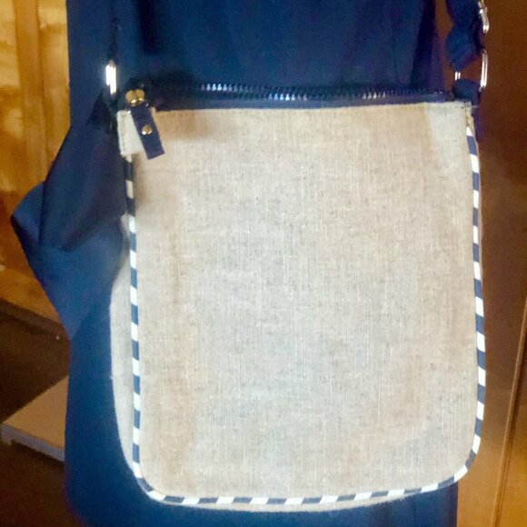 Disney Parks Mickey Mouse Tote Bag Purse Dumbo Airlines - Picture 5 of 6